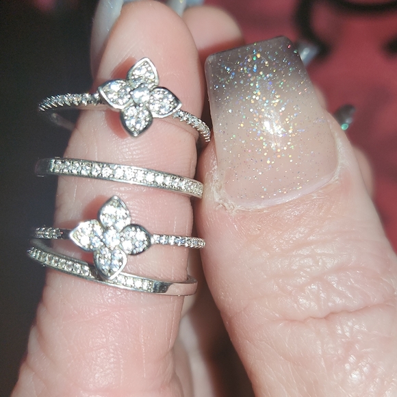 Unique 4 piece stering silver flower ring set can be a wedding ring set - Picture 2 of 2